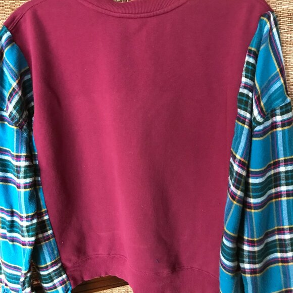 Upcycled Sweatshirt Flannel, M-XL: Oversized Table Rock Lake Pontoon Graphic Tee - Picture 8 of 10